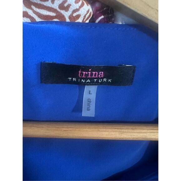 Trina Turk Women’s Size Large Adore Overlay Cape Sheath Dress Night Blue - Picture 5 of 7